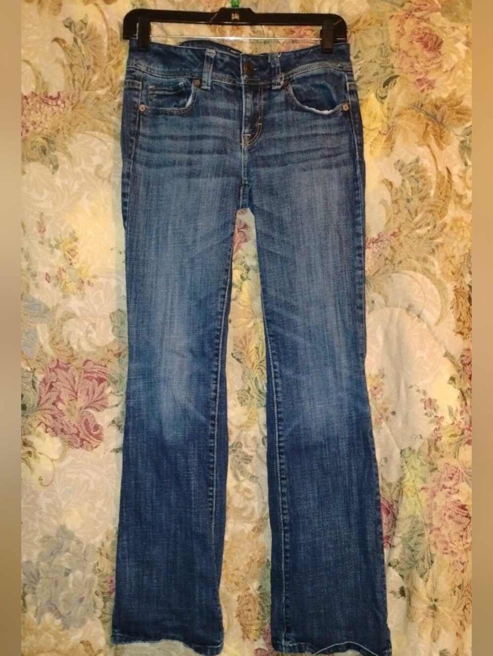 American Eagle Outfitters Women's Blue Flare Jeans